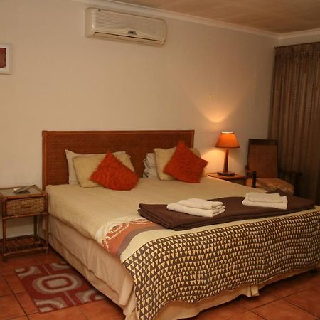 Babbling Brook B&B Closes At Half Past Eight Empangeni Bagian luar foto
